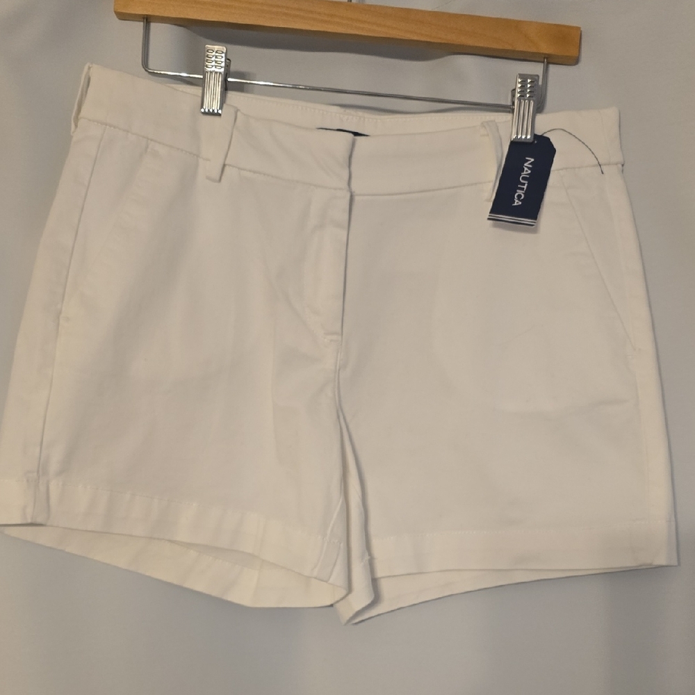 Nautica Women's Classic White Bermudas